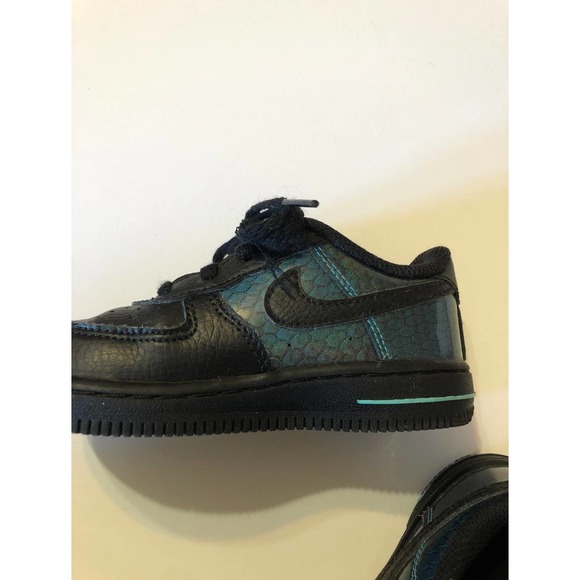 NIKE TODDLER AIR FORCE 1 SE (Toddler) "BABY DRAGON" BV6063-001 | SIZE: 8C - Picture 3 of 4